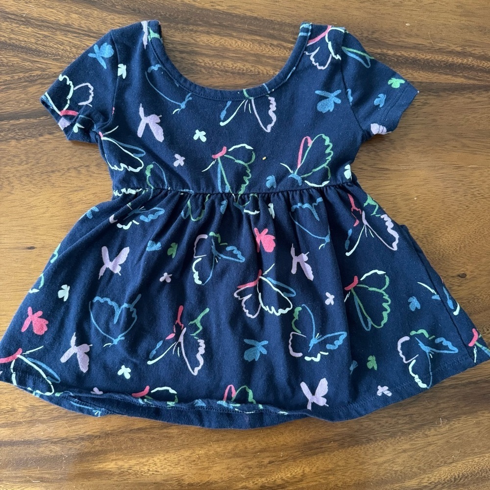GAP Baby Navy Butterflies Print 100% Cotton Top With Pockets 12-18M - Picture 2 of 5